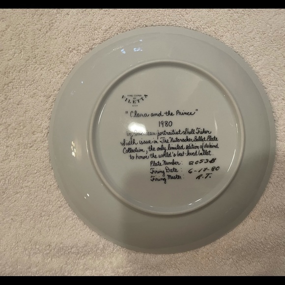 Nutcracker plate, Clara and the Prince - Picture 8 of 12